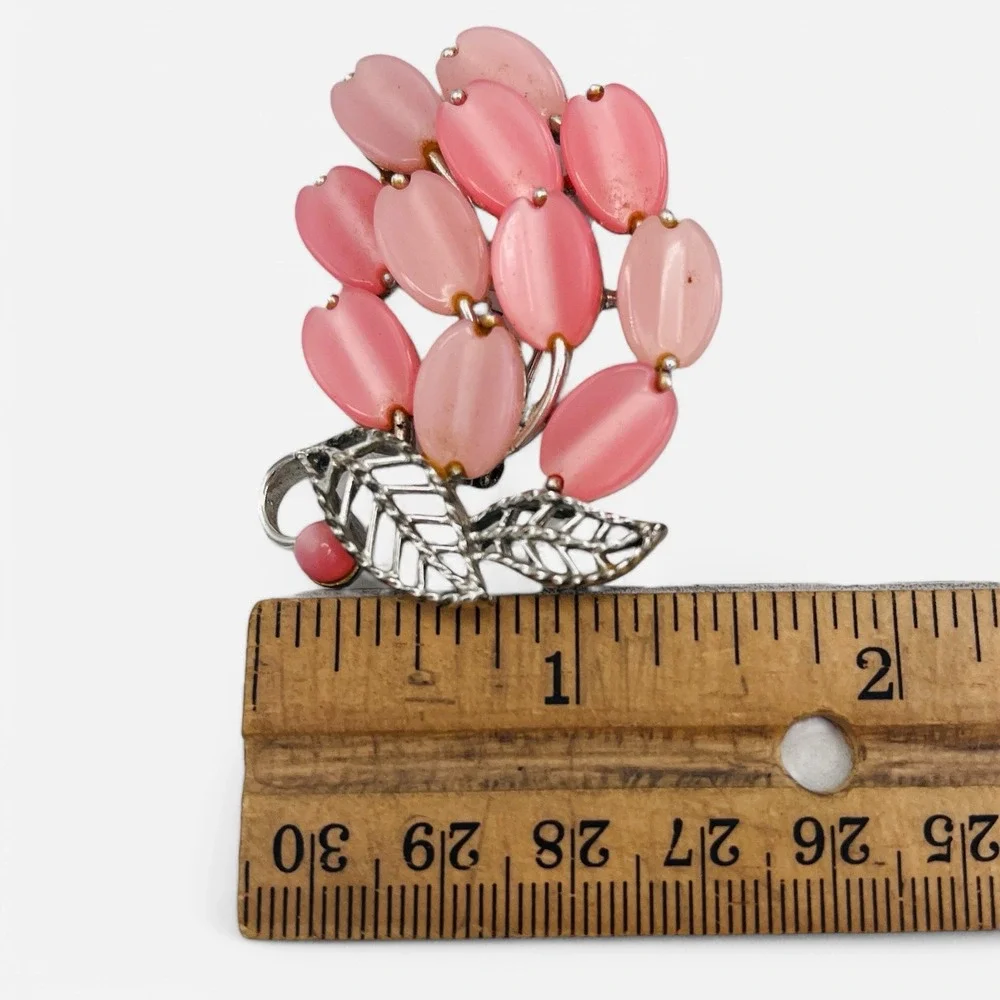 Vintage Lisner Pink Silver Pin Brooch Thermoset Lucite Leaves Leaf Floral‎